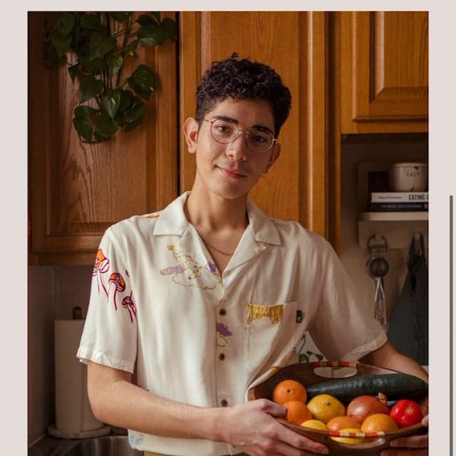 From crafting new recipes to creating safe space to share stories, Nasim Lahbichi is Making The Next Culinary Empire with Squarespace.